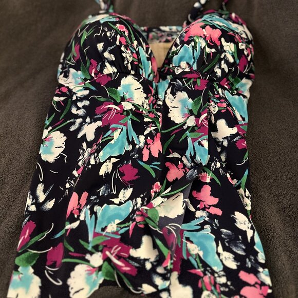 TANKINI TOP SIZE 38DDD SWIMSUITS FOR ALL - Picture 6 of 7